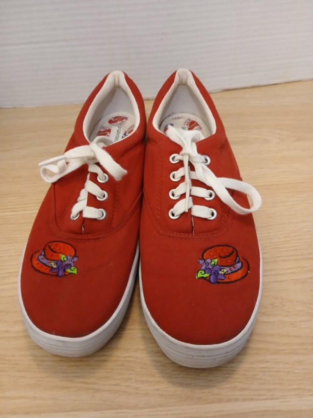 Red Hat Society Red Canvas Women's 8 M Sneakers Shoes Grasshoppers By Keds